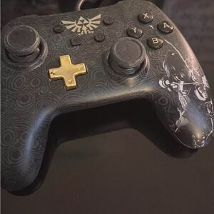 Nintendo Switch Wired Pro Controller Legend of Zelda Triforce with cord